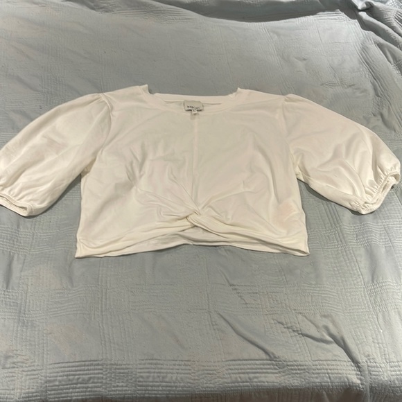 Minkpink cropped white top with bubble sleeves - Picture 1 of 4